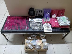 Mais de 500 porções de drogas são apreendidas pela PM em Colombo, na Região Metropolitana de Curitiba