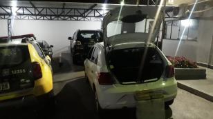Em Ouro Verde (PR), PM apreende mais de 30 quilos de maconha em veículo 