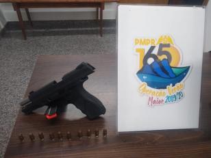 PM prende homem e apreende arma de fogo no Litoral do estado