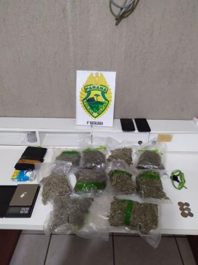 Três pessoas são presas e mais de 1,4 quilo de maconha é apreendido pela PM no Noroeste do estado
