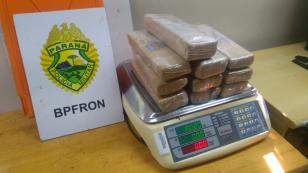 Polícia de Fronteira apreende 10 tabletes de maconha durante Operação Hórus, em São Miguel do Iguaçu (PR)