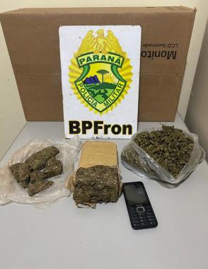 BPFron prende três pessoas e apreende carro e maconha no Oeste do estado 