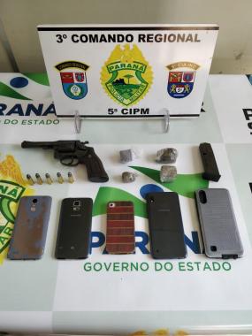 Em Terra Boa (PR), PM cumpre mandado de Busca e Apreensão e apreende arma e maconha durante Operação Intocáveis