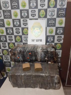 Em Foz do Iguaçu (PR), PM apreende 73 quilos de maconha após denúncia