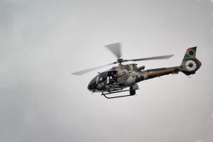 Em Campo Largo, vítima de acidente de carro é resgatada por aeronave da Polícia Militar