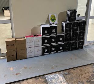 BPFron apreende carro carregado com vinhos contrabandeados no Sudoeste do estado