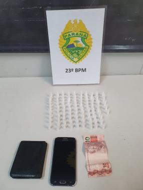 PM encaminha homem e apreende mais de 90 pinos de cocaína na CIC, em Curitiba