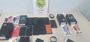 PM encaminha trio que vendia celulares roubados em São José dos Pinhais, na RMC