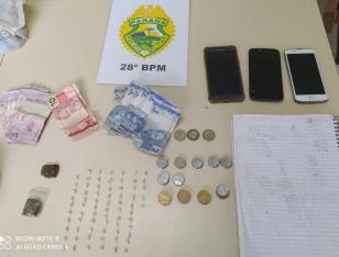 Em Rio Negro, PM encaminha quarteto envolvido com tráfico de drogas