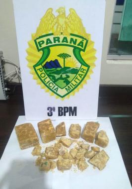 Em Pato Branco (PR), PM aborda ônibus e encontra 879 gramas de crack com adolescente