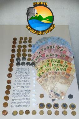 ROTAM prende homem e apreende mais de 110 porções de crack e cocaína em Pontal do Paraná