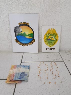 Em Guaratuba (PR), PM prende homem e apreende 43 pedras de crack após denúncia