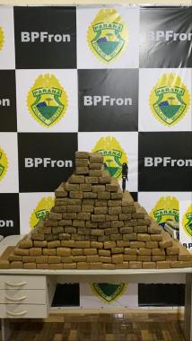 BPFron prende homem e apreende mais de 78 quilos de maconha em Guaíra, no Oeste do estado