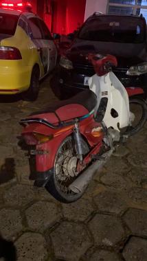 Motocicleta roubada é recuperada pela PM e homem acaba preso por receptação em Mandirituba (PR)