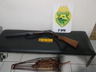 Em Clevelândia (PR), PM prende homem e apreende uma espingarda e um tatu abatido