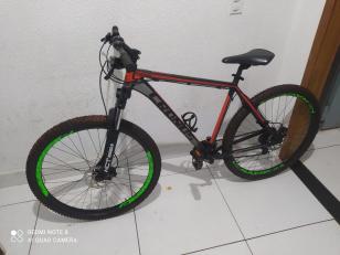 Em Maringá (PR), PM encaminha duas pessoas por crimes diversos e recupera bicicleta furtada, em ocorrências diferentes