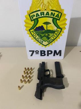 Policiais militares de Goioerê, no Noroeste do estado, prendem homem e apreendem pistola com 14 munições
