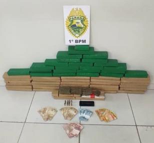 PM de Ponta Grossa apreende 43 quilos de maconha e munições de arma de fogo após atitude suspeita de rapaz em via pública