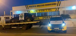 Carro com 20 mil maços de cigarros foge de abordagem do BPRv e aparece abandonado em Iporã (PR)