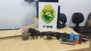 Ligação no 190 auxilia PM a encaminhar suspeito de violência doméstica e posse irregular de arma de fogo em Chopinzinho (PR)
