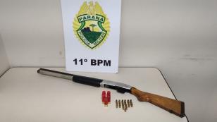 Polícia Militar apreende espingarda e carro abandonado em Campo Mourão, no Noroeste do estado