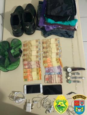 Em Antonina, PM localiza foragido da justiça e prende autores de roubo