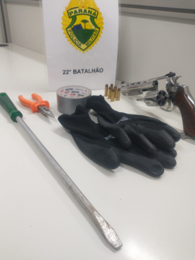 PM apreende armas de grosso calibre em Santo Antônio da Platina