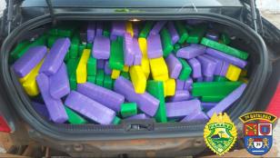 Polícia Militar de Mariluz apreende quase 300 quilos de maconha em um veículo e encaminha suspeitas