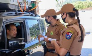 Polícia Militar realiza campanha com orientações de segurança em postos de combustíveis