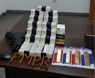 Polícia Militar apreende mais de 1,5 mil medicamentos, pistola e munições durante abordagem em Mandirituba (PR)