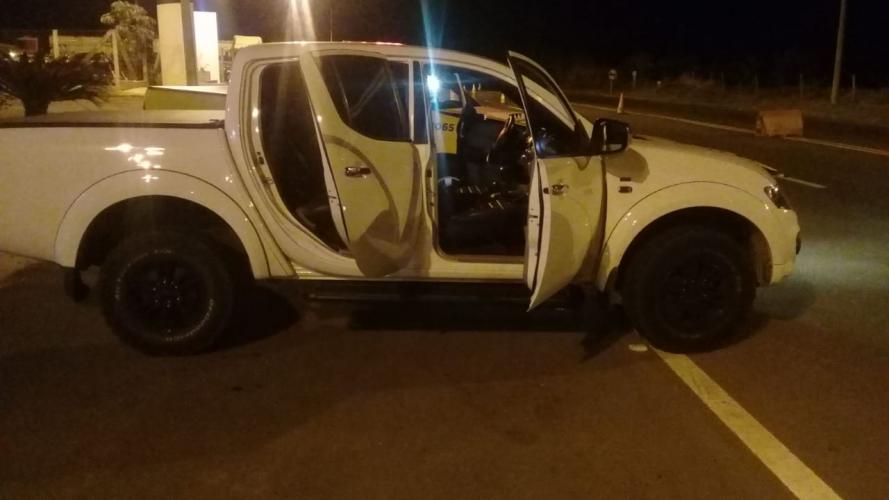Abordagem da PM resulta na recuperação de um veículo furtado em Iporã (PR); condutora e passageiro são presos