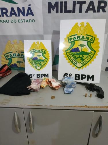 Em Cascavel (PR), PM prende rapaz e apreende arma de fogo usada para roubar panificadora