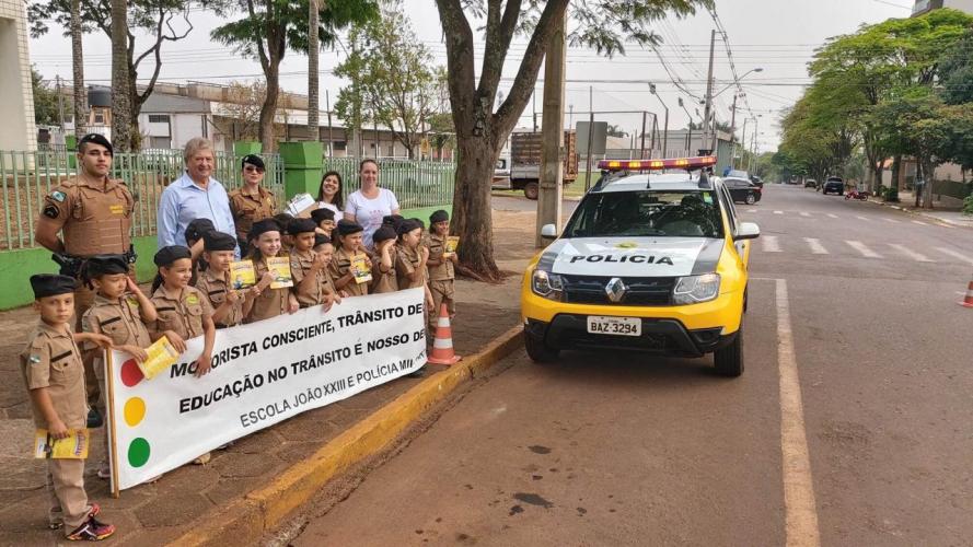 Blitz educativa estimula direção defensiva aos motoristas de Cafelândia, no Oeste paranaense