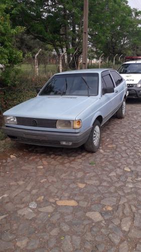 Carro é encontrado abandonado e denúncia faz PM recuperar veículo furtado em Ventania (PR)