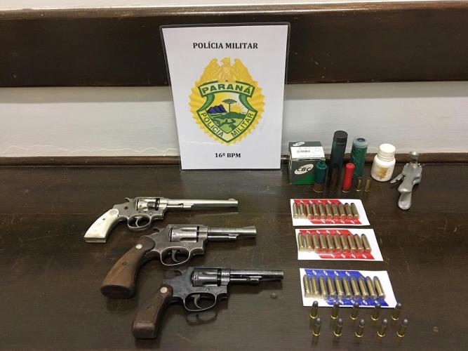 Abordagem de rotina resulta na apreensão de diversas munições e três armas de fogo em Turvo (PR)
