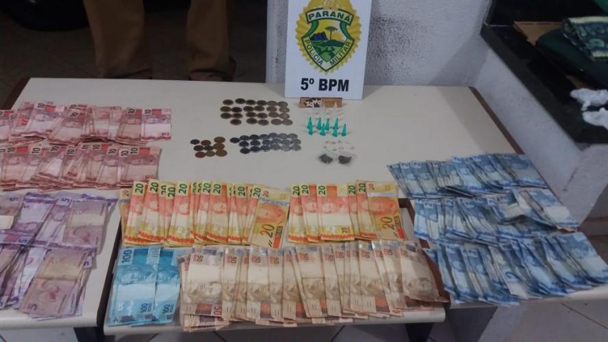 PM apreende drogas e encaminha três pessoas em Londrina (PR)
