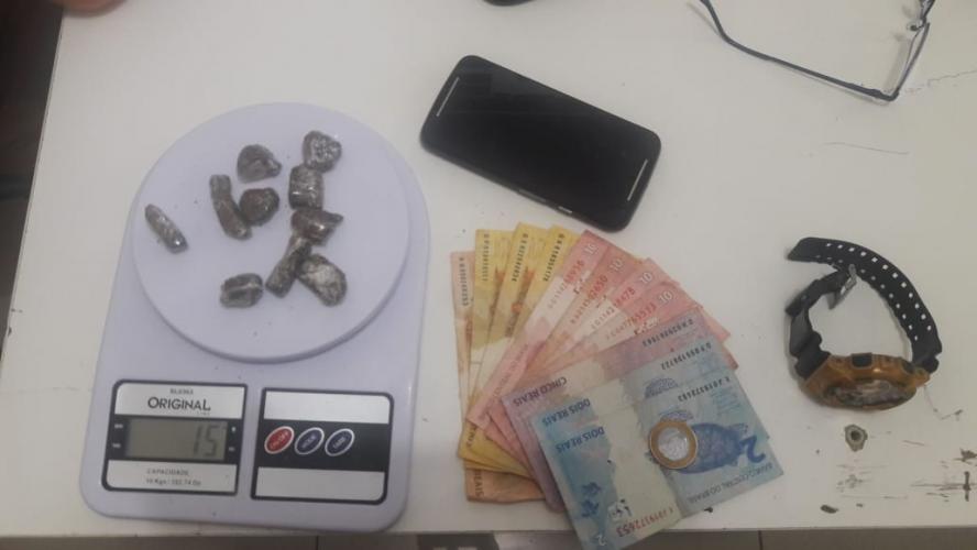 Em Guaratuba (PR), adolescente é encaminhado pela PM por tráfico de drogas