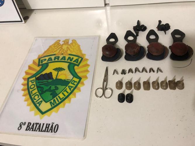 Acessórios para briga de galo são apreendidos pela PM em Atalaia (PR)