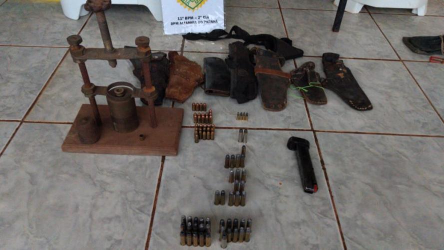 Em Altamira do Paraná, PM apreende dezenas de munições em situação ilegal e encaminha uma mulher