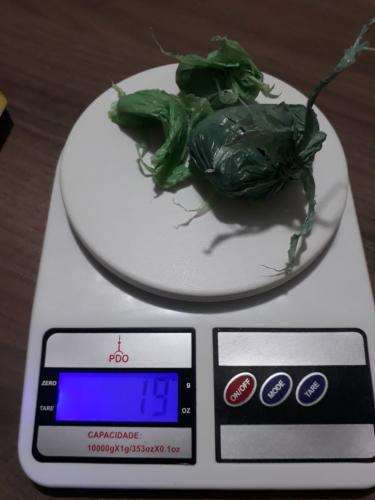 PM encaminha adolescente por tráfico de drogas nos Campos Gerais