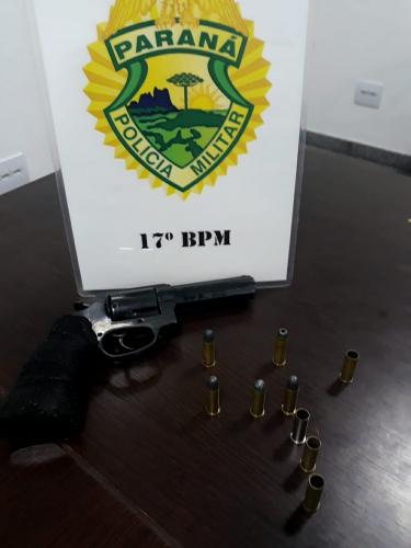 PM apreende arma de fogo e encaminha homem autor de ameaças em Fazenda Rio Grande, na RMC