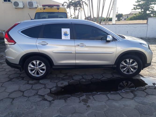 Carro furtado em Curitiba é encontrado pela PM menos de cinco horas depois no Litoral do estado