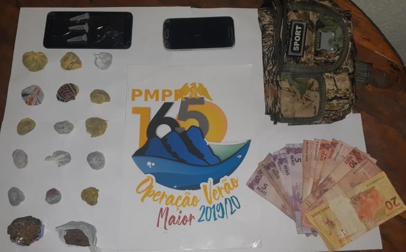 Homem e adolescente são encaminhados ao serem flagrados com maconha e dinheiro em Pontal do Paraná (PR)