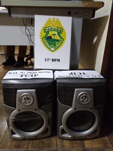 Vizinhos denunciam barulho e PM apreende caixas de som em Fazenda Rio Grande, na RMC