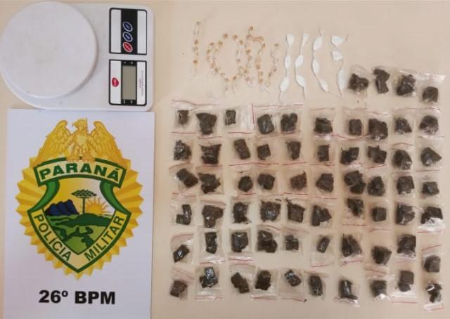 Após denúncia, PM prende homem e apreende mais de 120 porções de drogas nos Campos Gerais