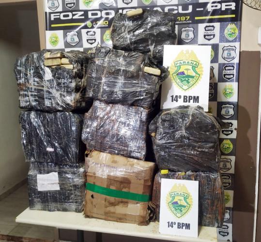 Em Foz do Iguaçu (PR), PM apreende mais de 400 quilos de maconha que estava escondida em carga de arroz