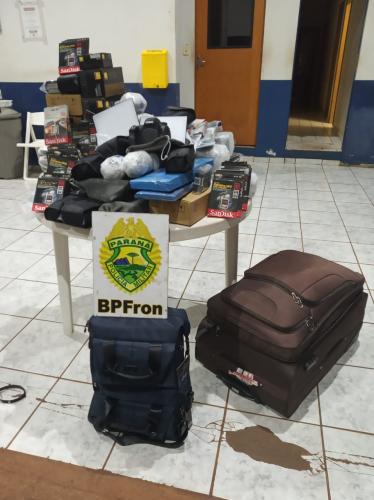BPFron prende passageiro transportando produtos contrabandeados em Cascavel, Oeste do estado