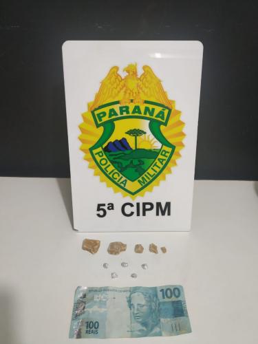 Rapaz é preso por envolvimento com tráfico de drogas em Cianorte, no Noroeste do Paraná