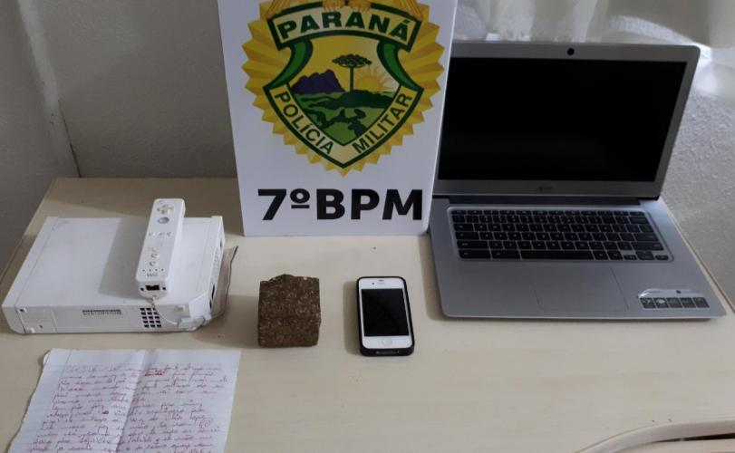 Homem é preso pela PM durante cumprimento de Mandado de Busca e Apreensão em Tuneiras do Oeste, no Noroeste do estado