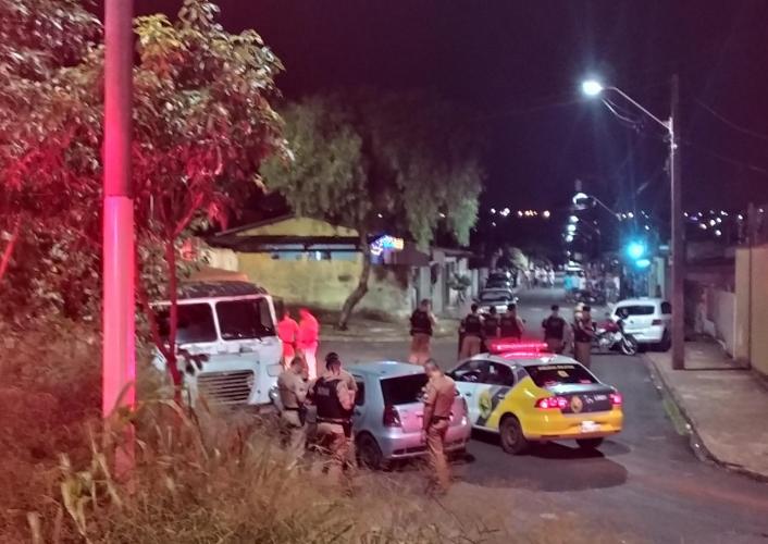 Em situações distintas, PM cumpre mandados e encaminha três pessoas em Londrina, no Norte do estado